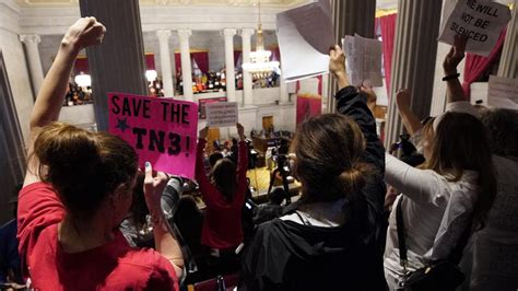 Tennessee’s House expels first of 3 Democrats for protest